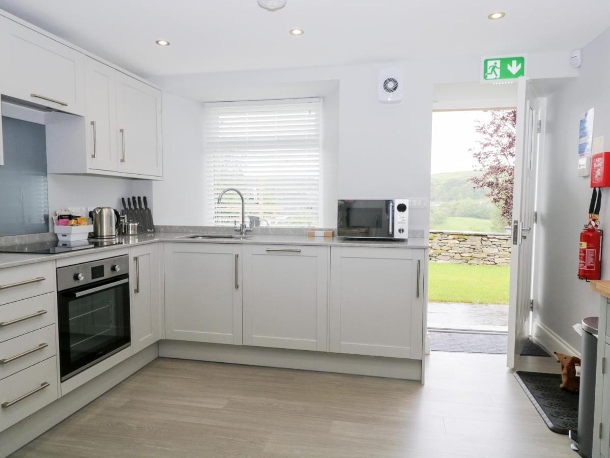 Oxen Park Farm Cottage Ulverston Exterior foto